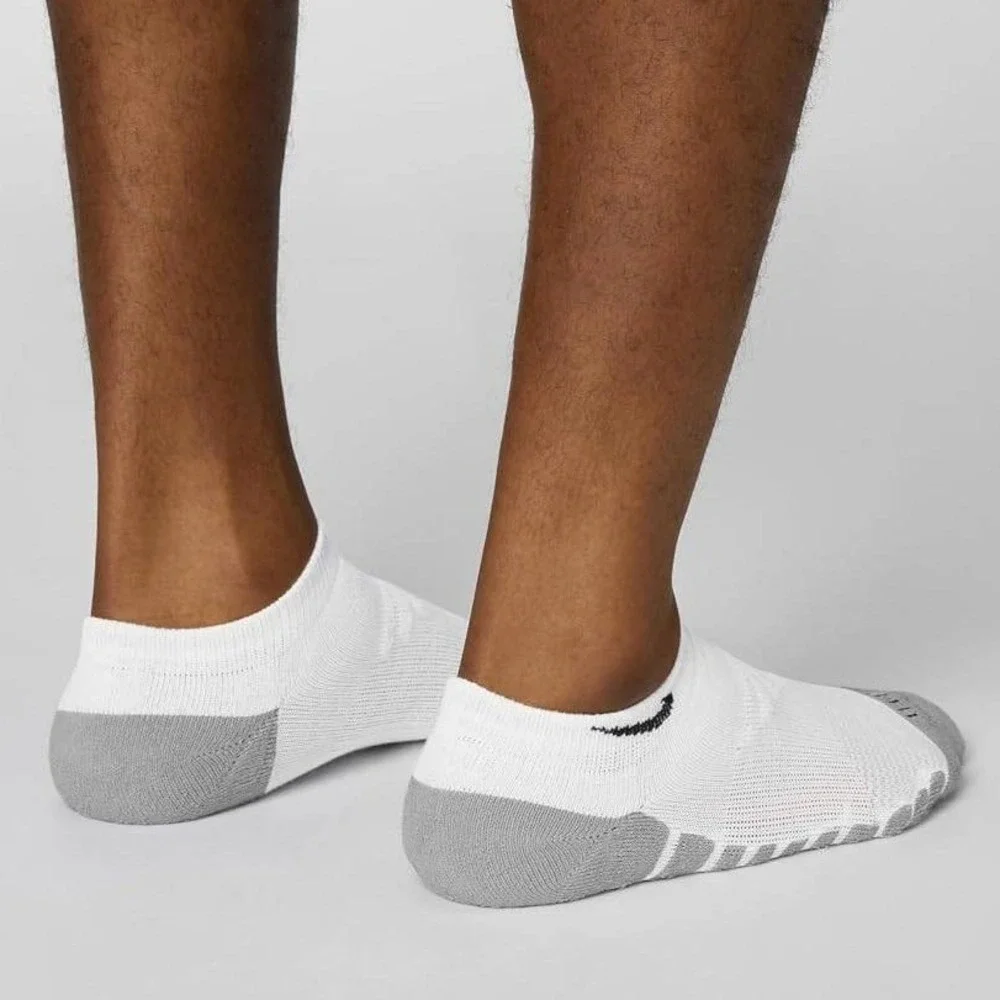 Nike Everyday Max Cushioned Training No-Show Socks 3 Pairs White Medium SX6964